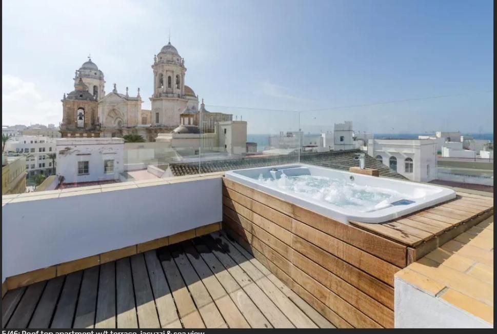 카디스 ***** Attic With Impressive Views And Jacuzzi 아파트 외부 사진